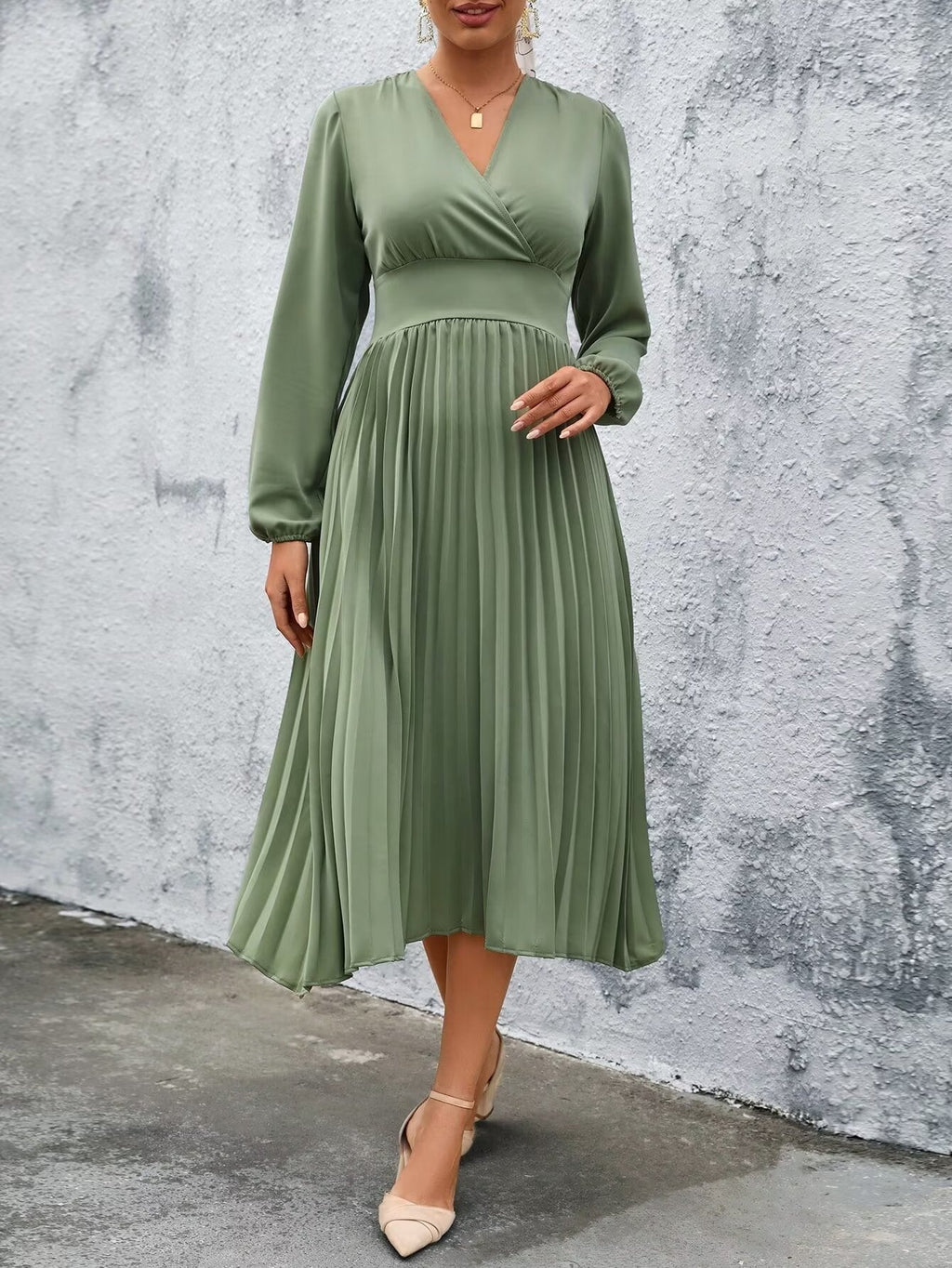 Spring Women Clothing Army Green Long Sleeve Pleated Dress