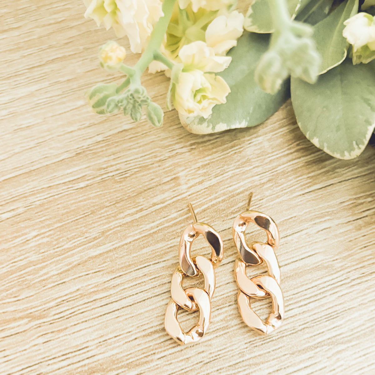 Beautiful Gold Chain Link Earrings