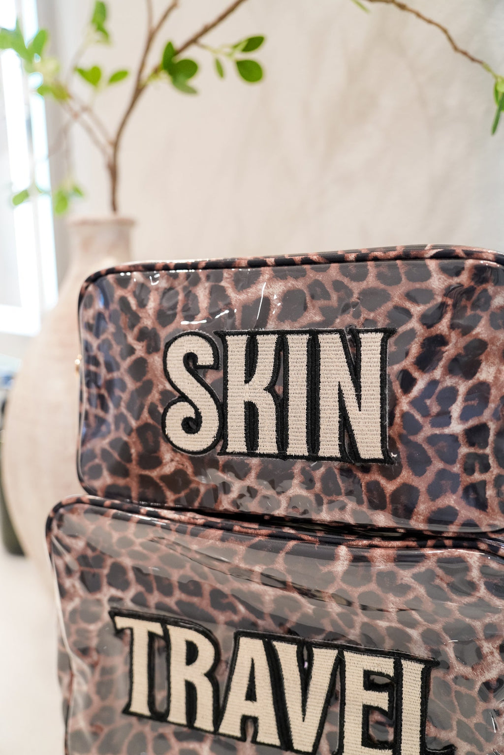 Travel - Leopard Clear Coat XL Bag