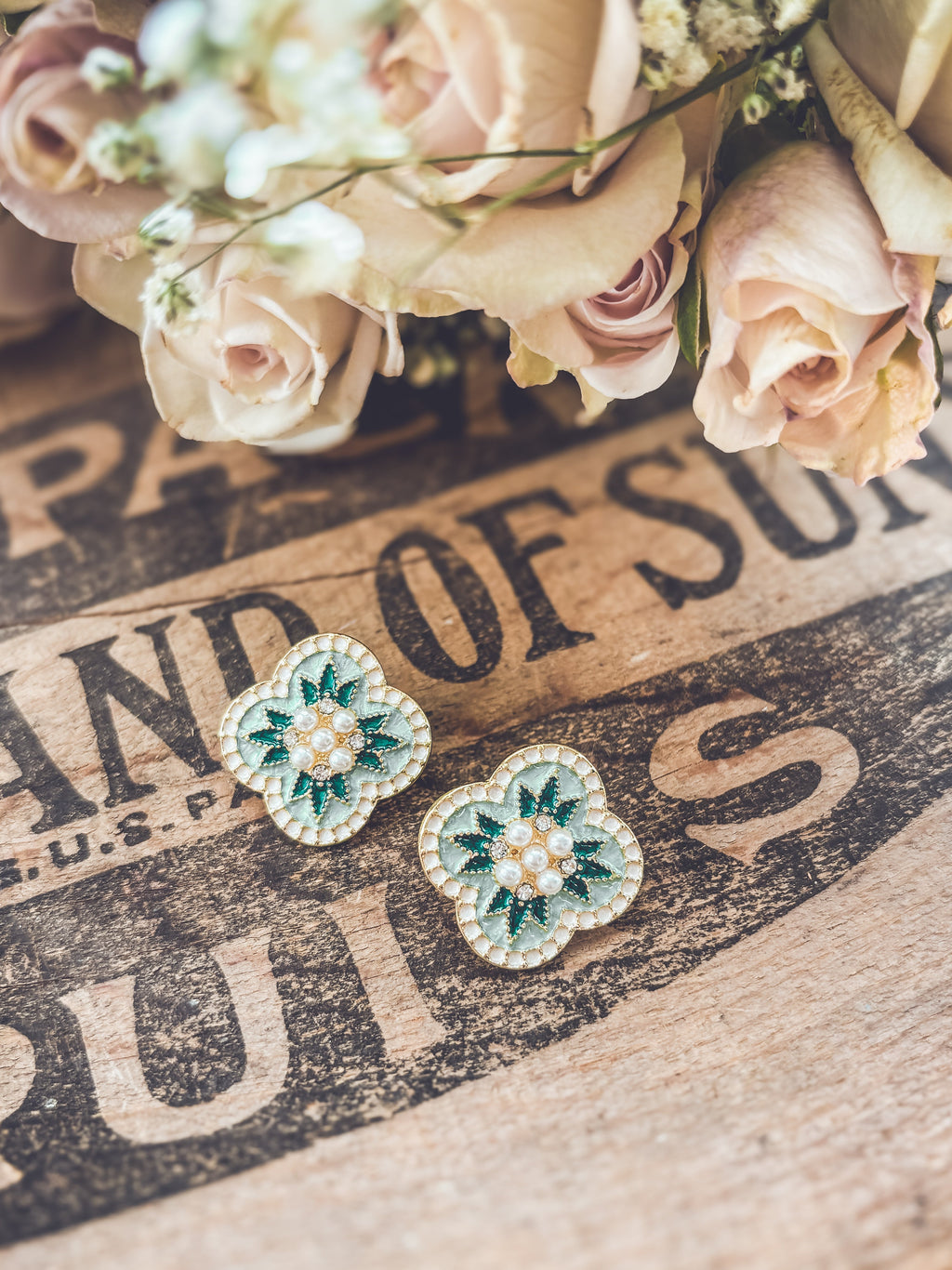 Beautiful Vintage Green and Pearl Stud Earrings