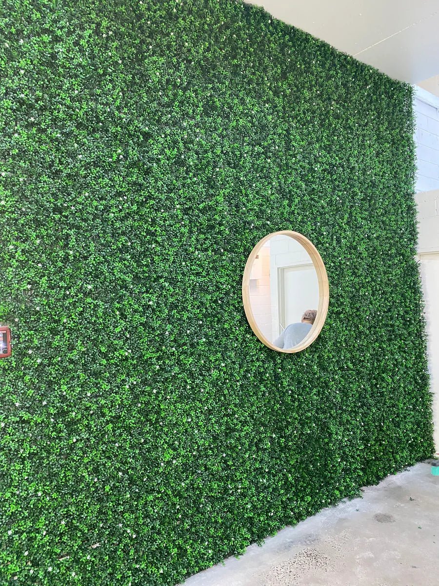 White Flowering Boxwood Artificial Vertical Garden Green Wall Panel 40×40in 11 SQ FT – UV Resistant – Commercial Grade