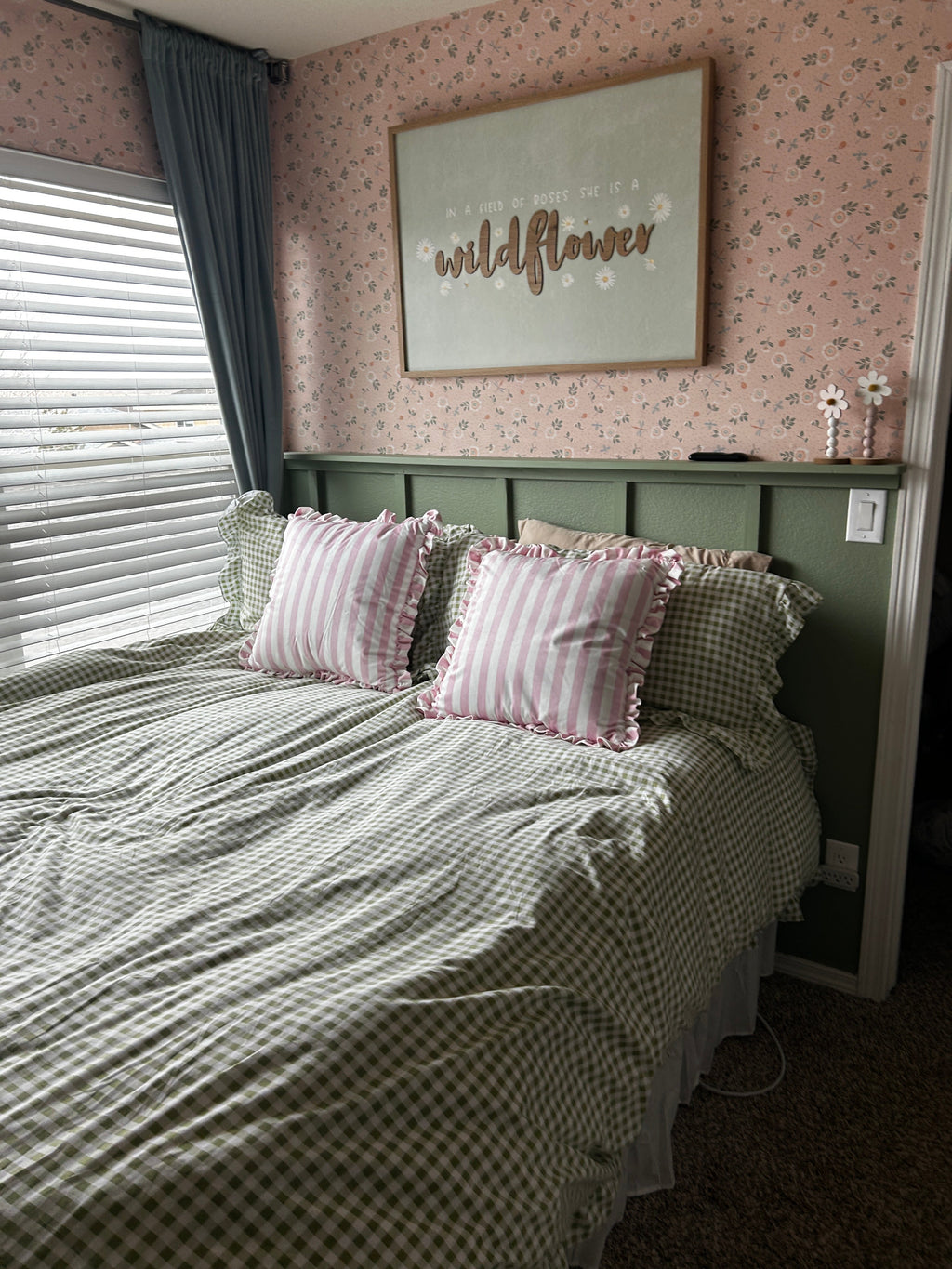 Fallon Wallpaper by House of Haricot