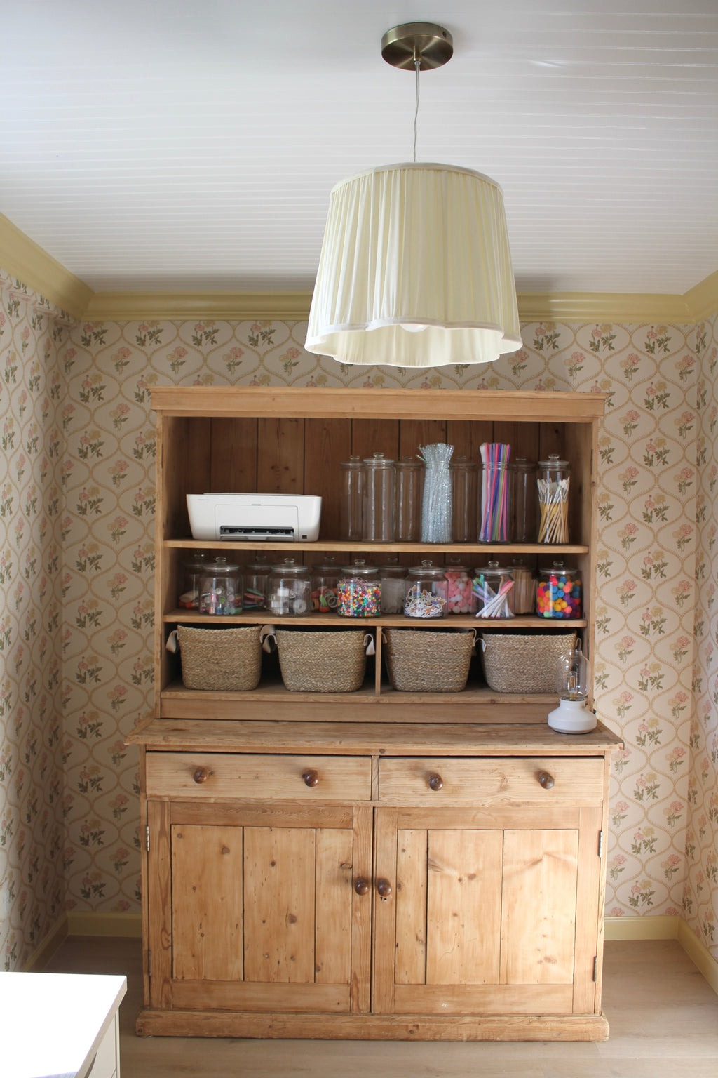 Avenly Wallpaper by Yorkville Studio