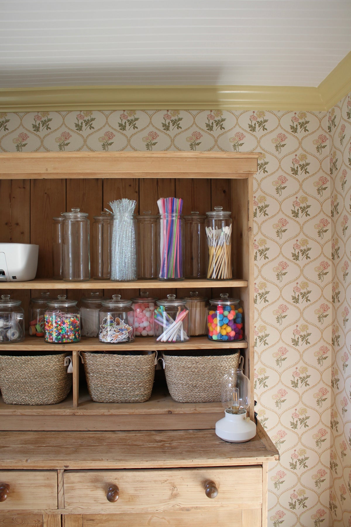 Avenly Wallpaper by Yorkville Studio