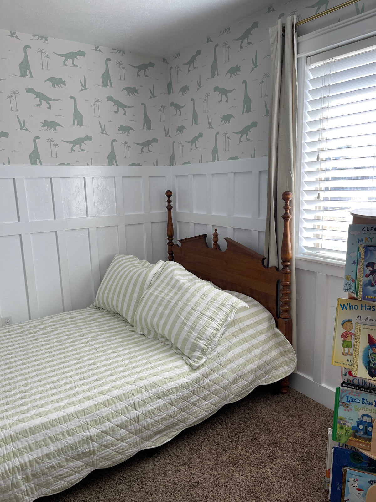 Arlo Wallpaper by Hufton Studio
