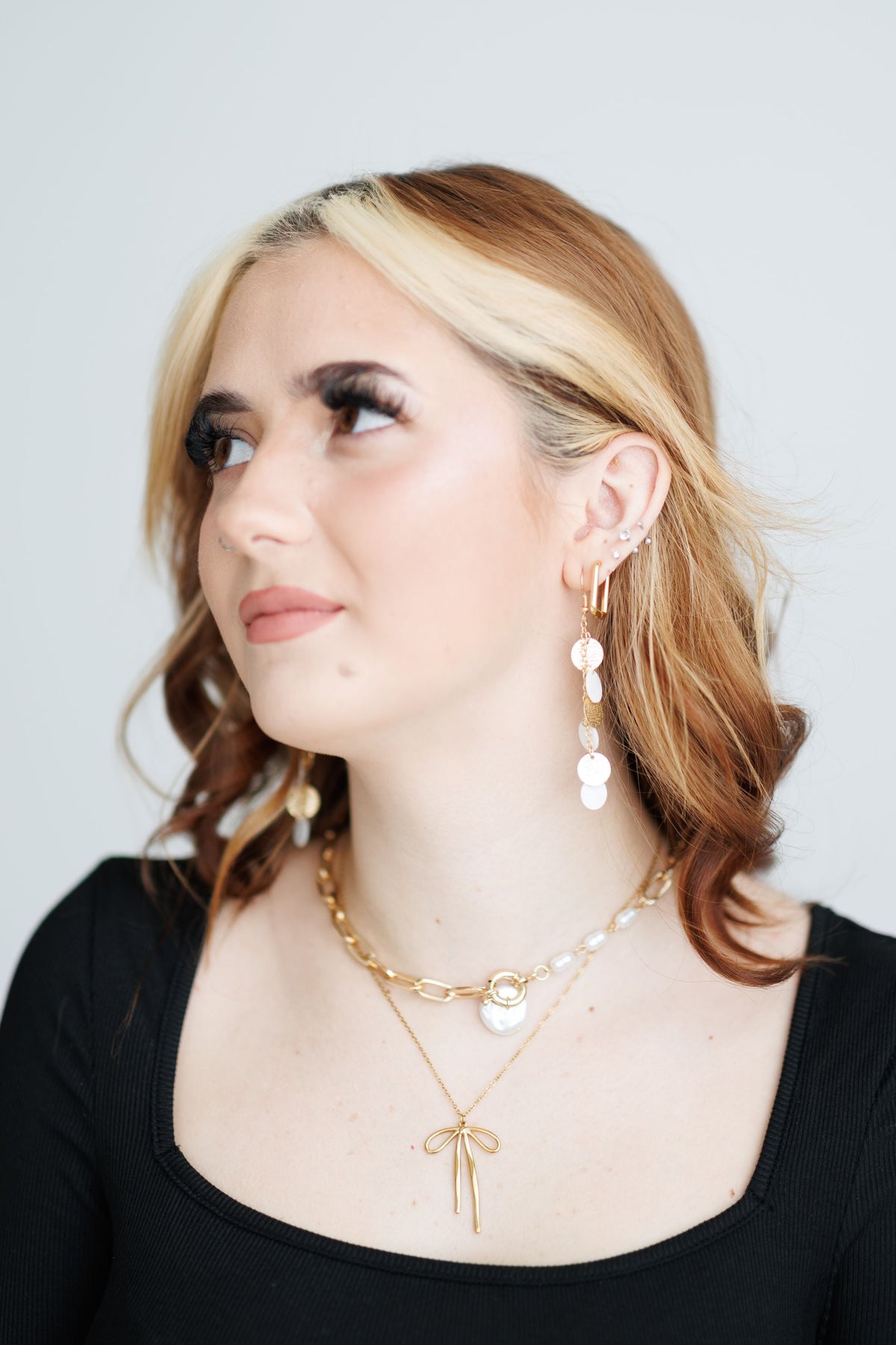 Beautiful Faux Pearl Gold Link Necklace
