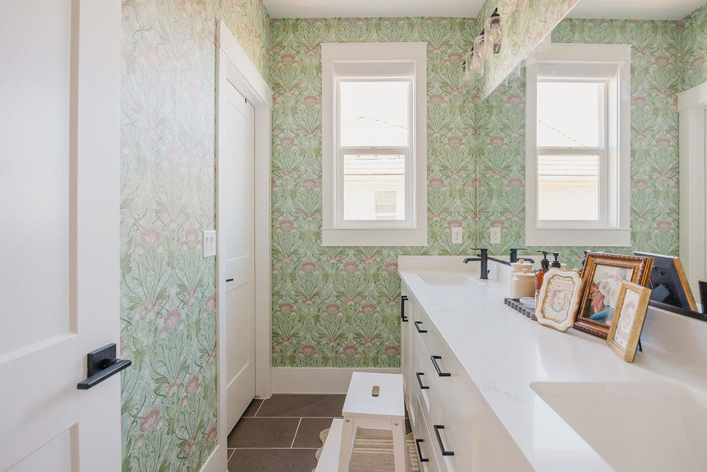 Morris Wallpaper by Aynsley Ovard x Bloomery Decor