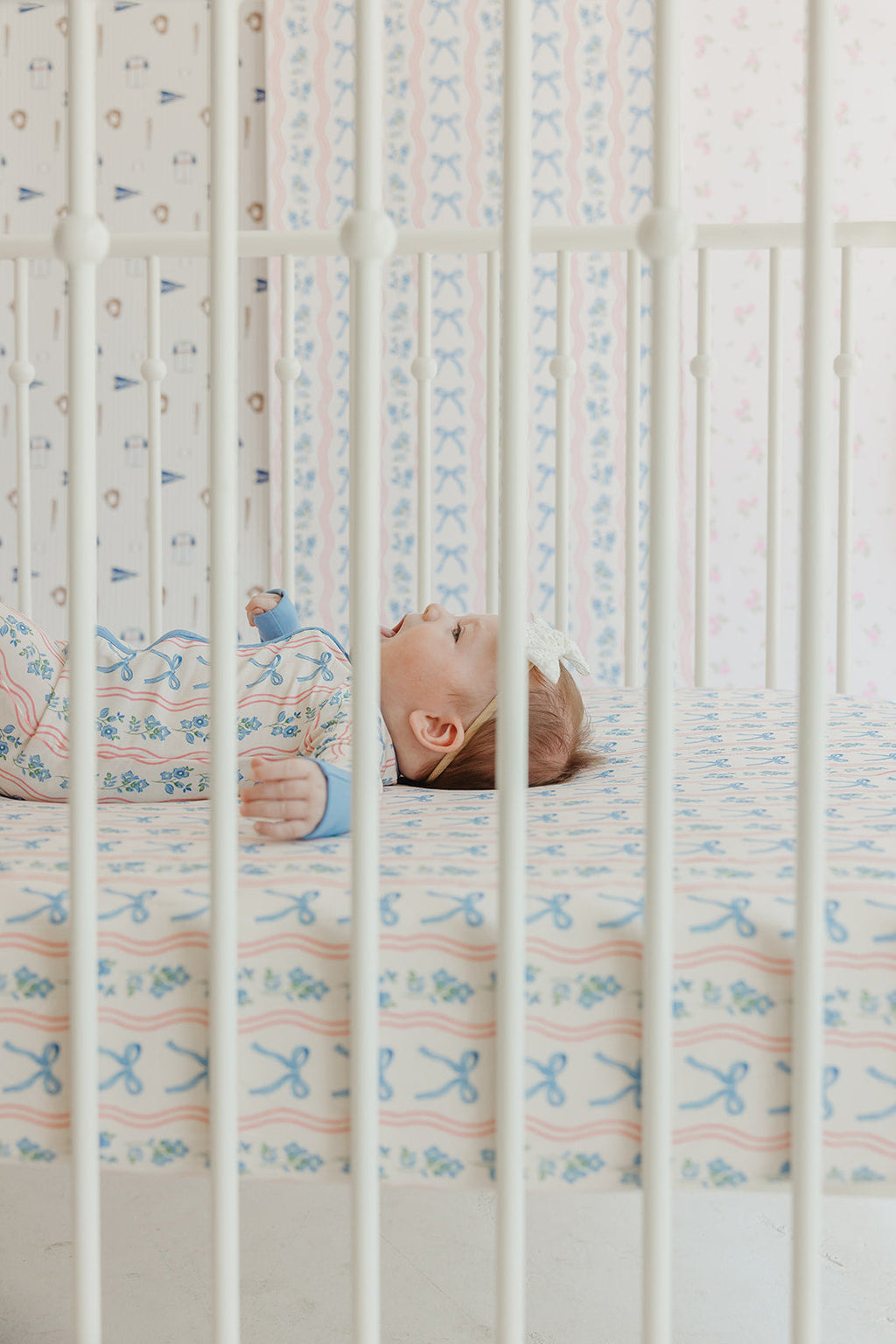 Amelia Bow Wallpaper by In My Jammers
