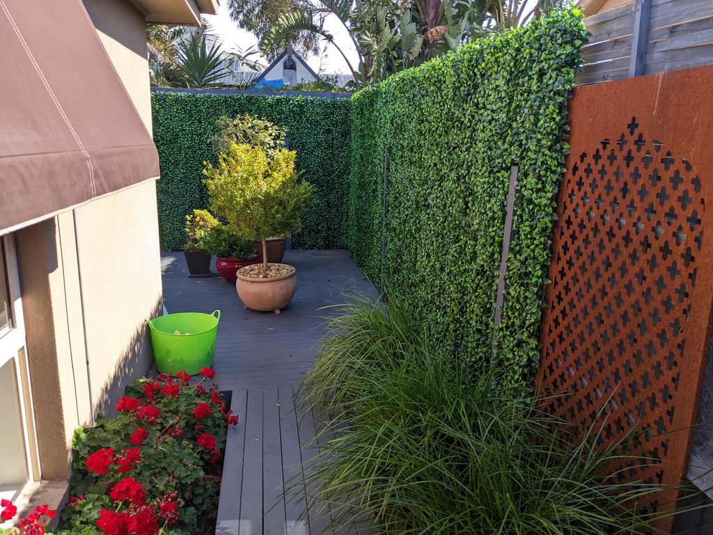 Jasmine Artificial Vertical Garden Green Wall Panel 40×40in 11 SQ FT – UV Resistant – Commercial Grade
