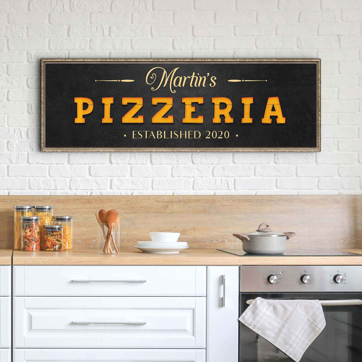 Wood Pizzeria Sign