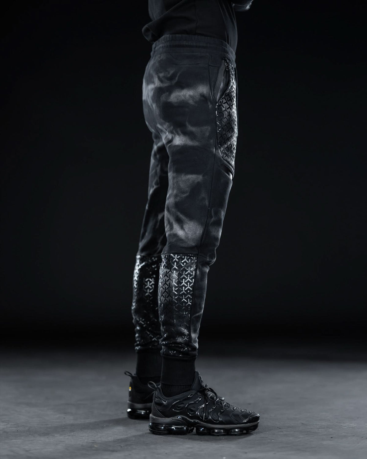 NEOV4 - VAPOR DYED JOGGERS ( IMPERFECT )