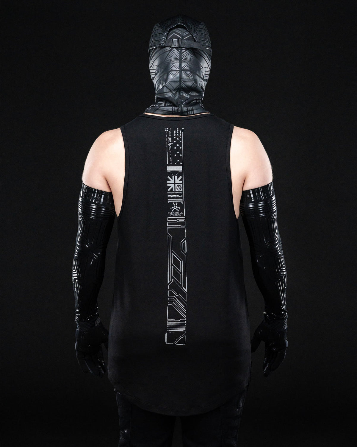 VISIONS 3 TANK