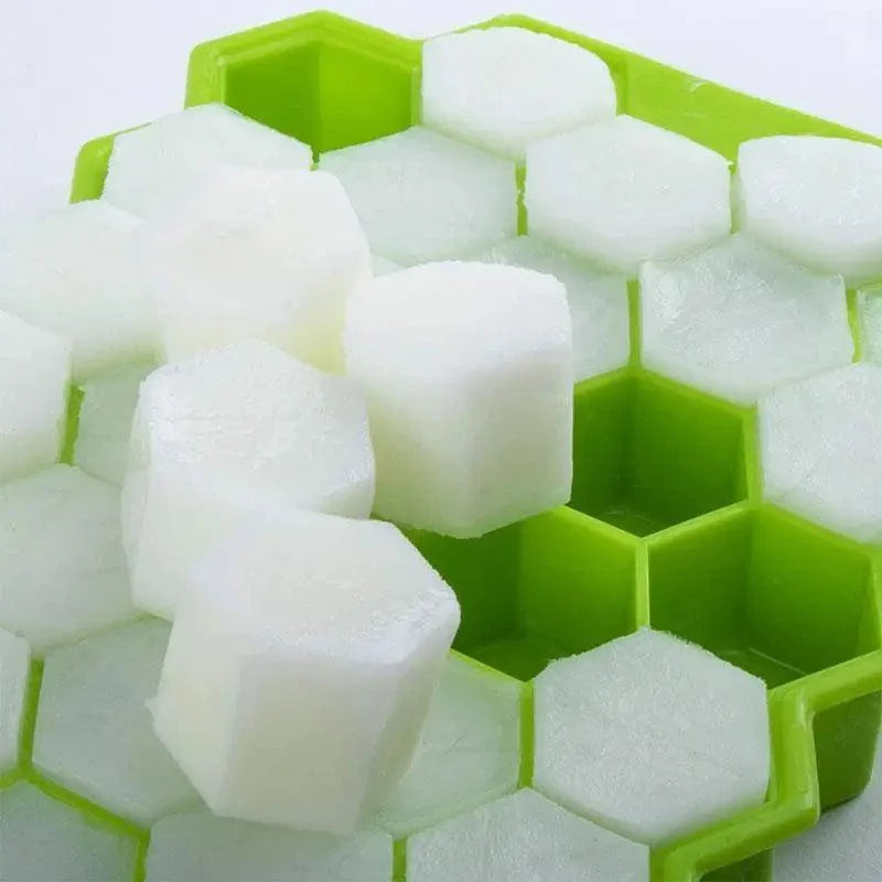 Amazing Honeycomb Ice Cube Trays Reusable Silicone Ice cube Mold Free Ice maker with Removable Lids