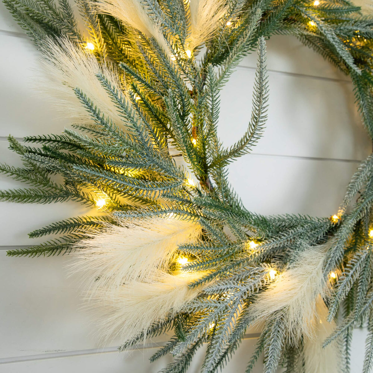 24" Artificial Balsma Fir Pine and Pampas Wreath with 50 Color Changing LED Lights