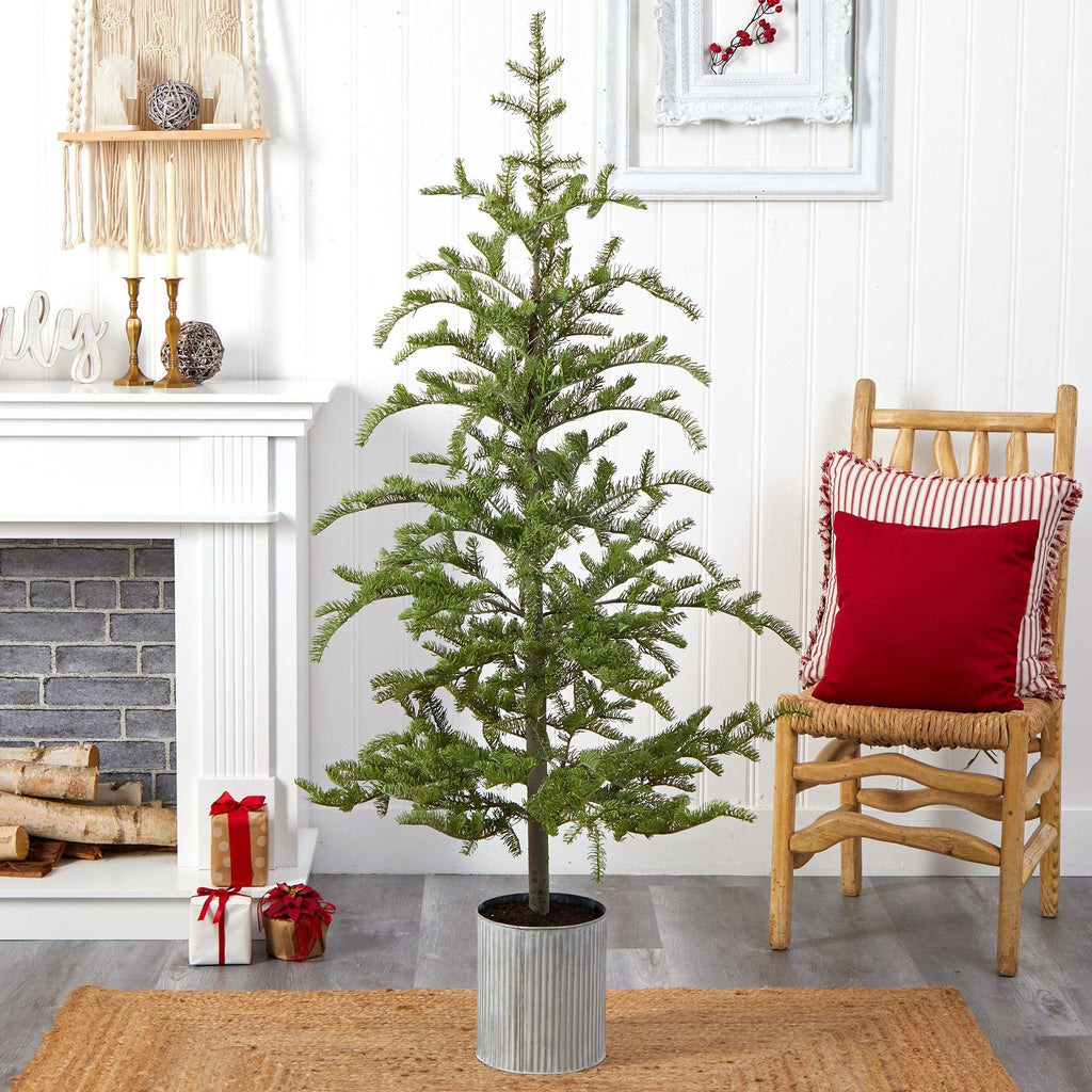5.5’ Pre-Lit Pine Artificial Christmas Tree in Decorative Planter with 150 Lights