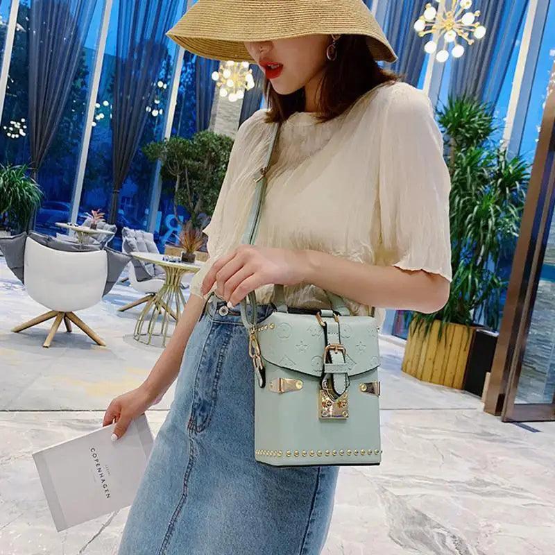 Dazzling Crossbody Bags for Women In Leather Luxury Handbag Designer Ladies Hand And Shoulder Bag For Teenager Girls