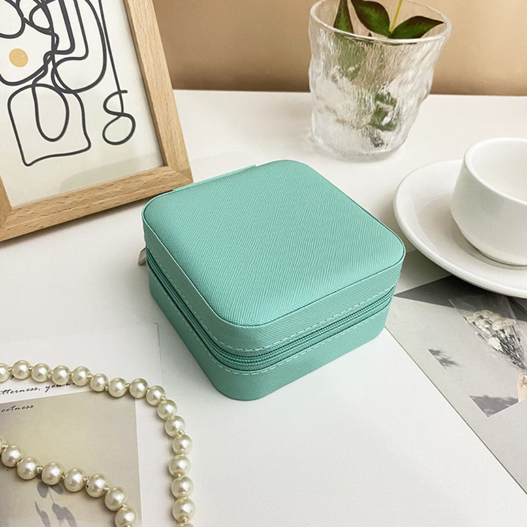 Jewelry storage box, storage box portable zipper case, travel jewelry stud earrings pu jewelry