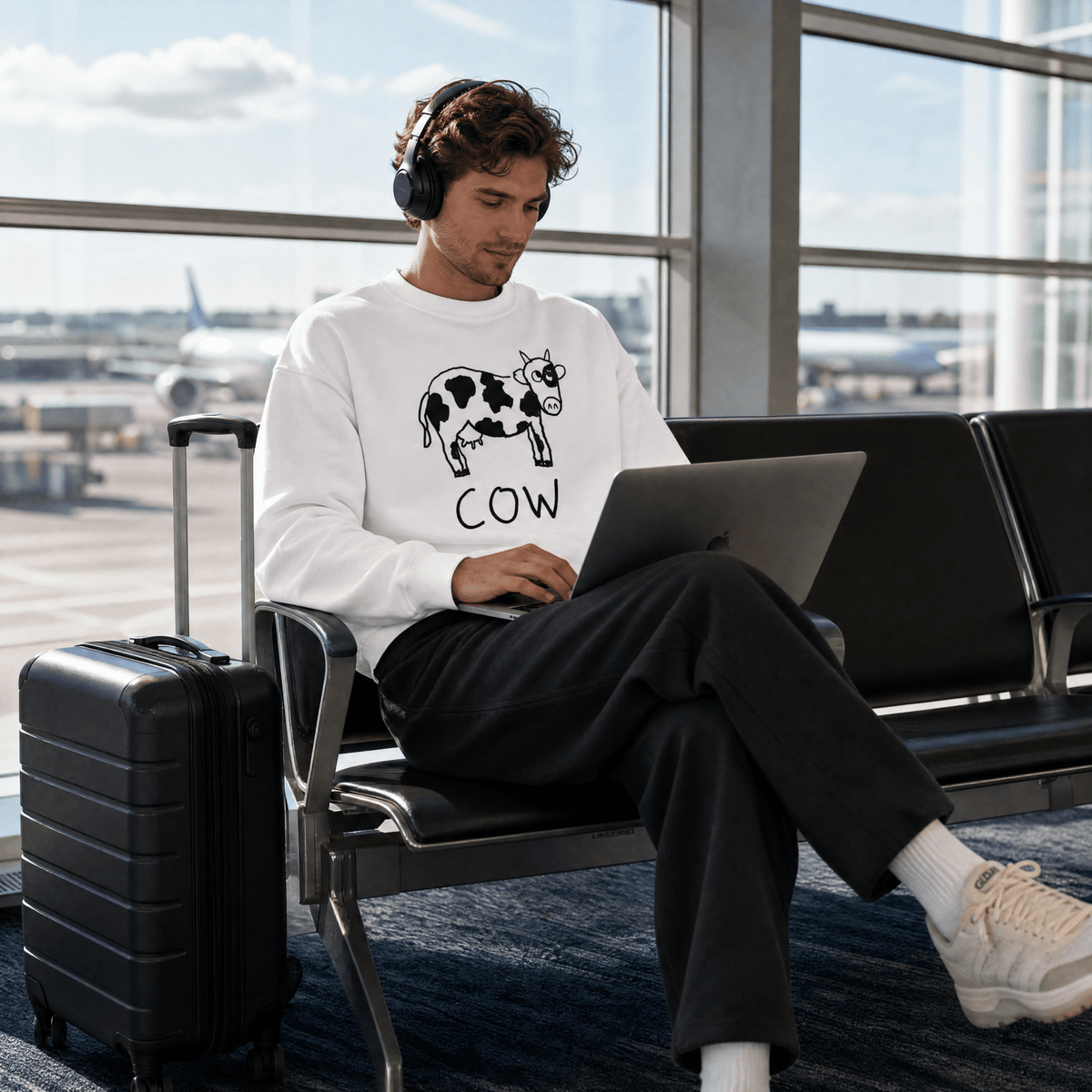 Cow - Crewneck Sweatshirt