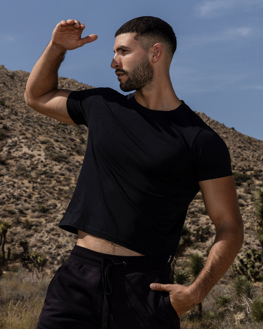 Mid Weight Cropped Fitted T-Shirt Black