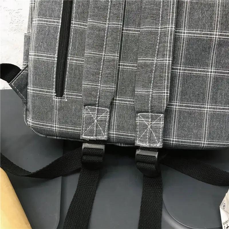 New Casual School Bag For Women And Girls Stylish Backpack Striped Book Packbags for Teenage