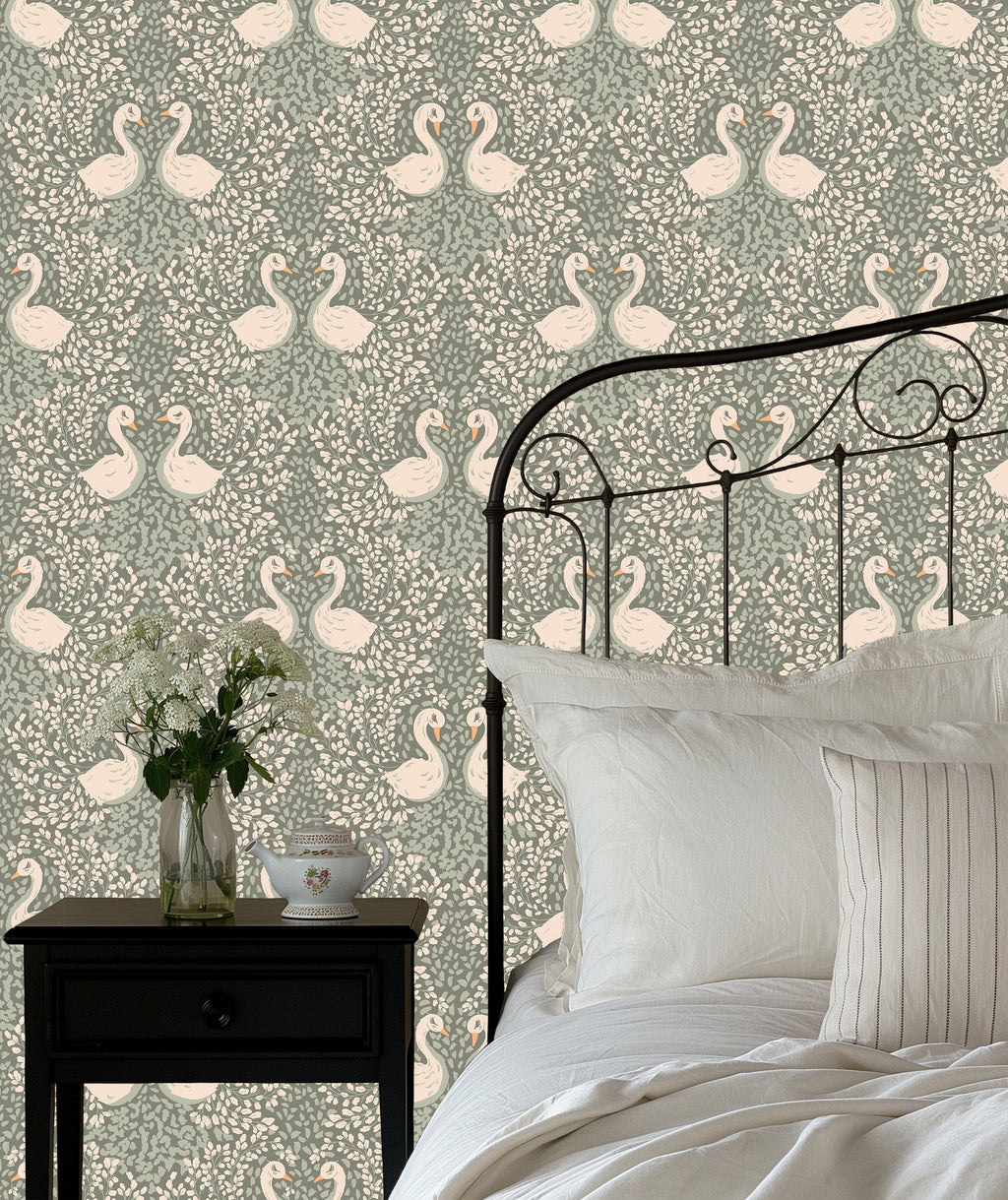 Ismay Wallpaper by Goleciel Studio