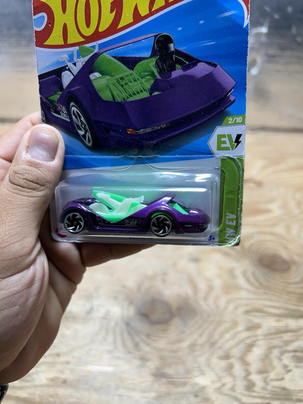 Hot Wheels Deora III #10 Purple 2024 Model