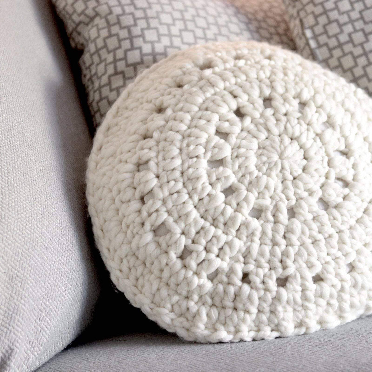 Sand Dollar Cushion Crochet Pattern