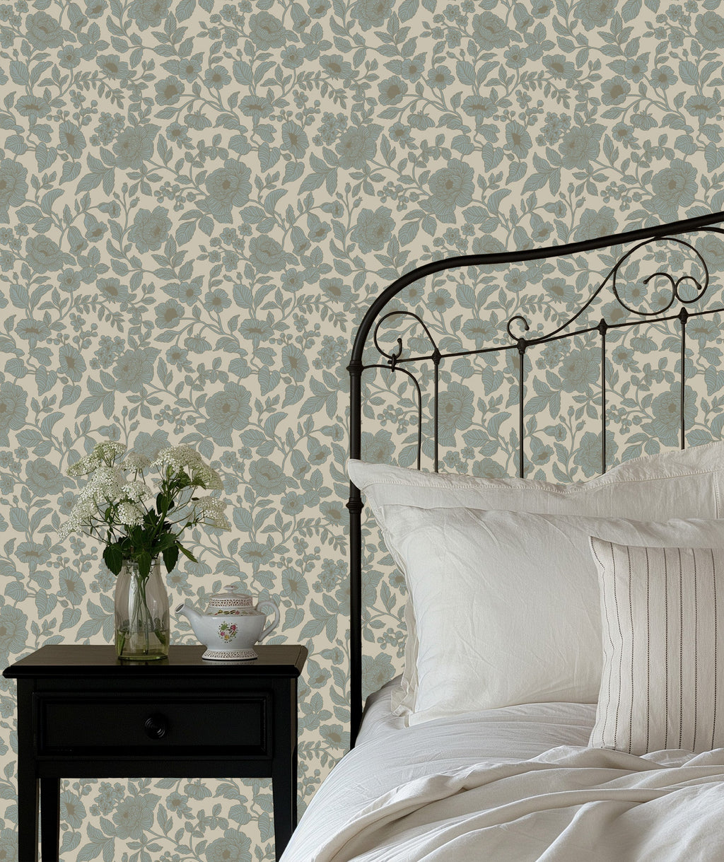 Lorraine Wallpaper by Daphne and Sage